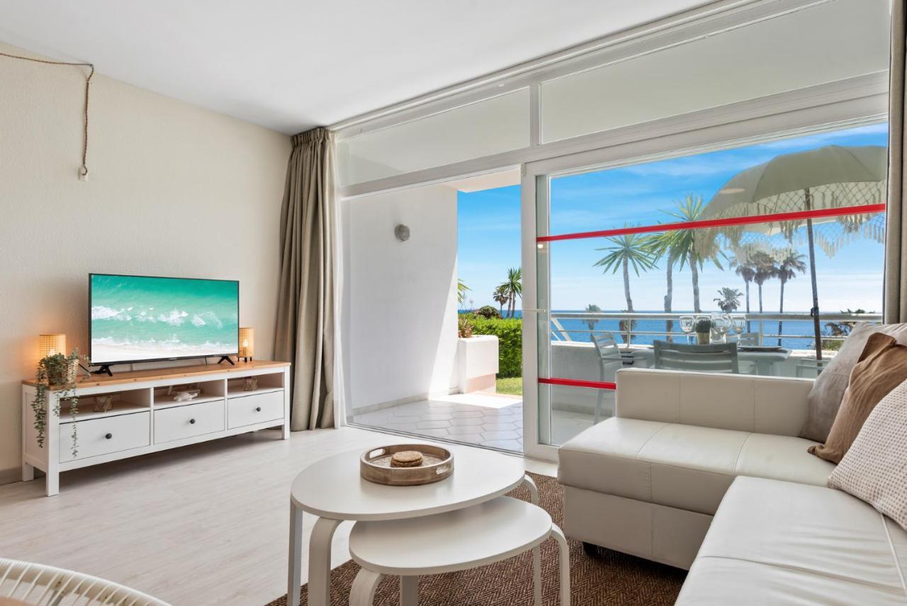 Frontline Beach Apartment Miraflores Sitio de Calahonda Luaran gambar
