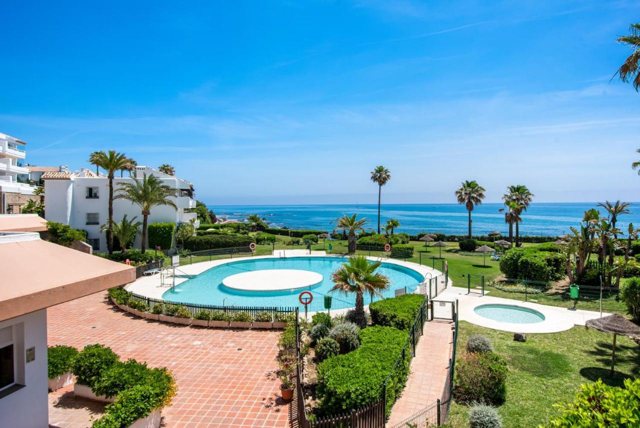Frontline Beach Apartment Miraflores Sitio de Calahonda Luaran gambar